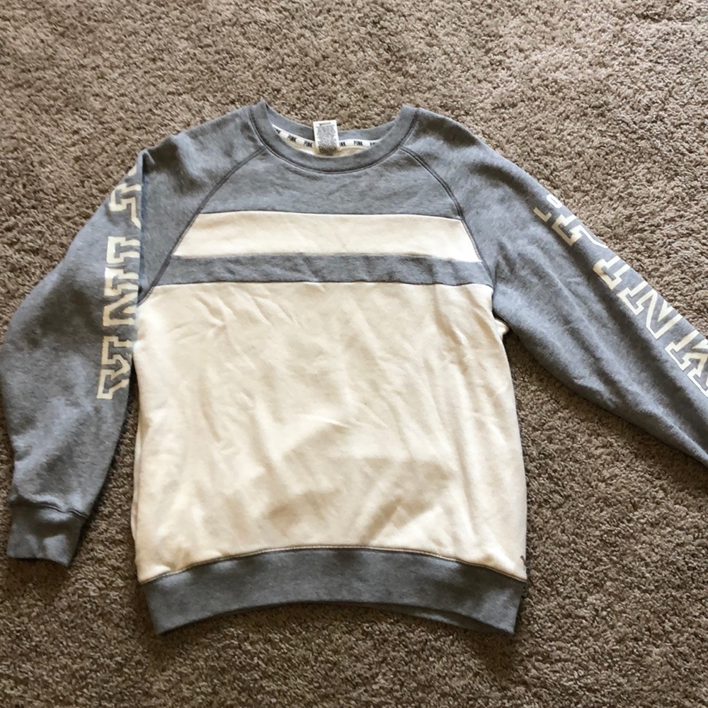 Over sized sweatshirt with pockets